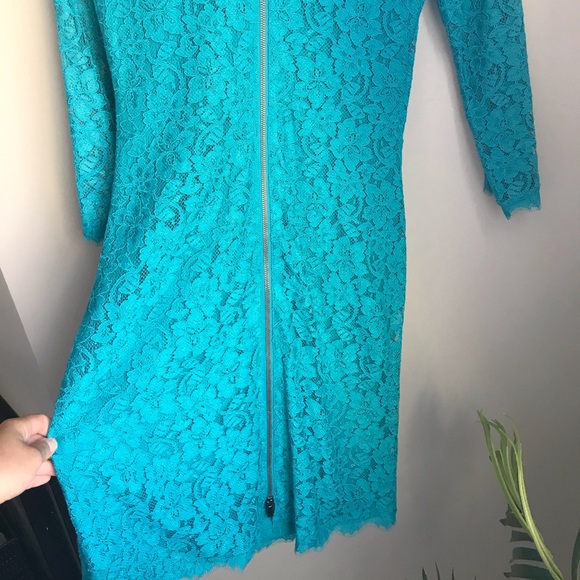 DVF Lacquer Zarita Lace Sheath Cocktail Dress - Picture 5 of 8